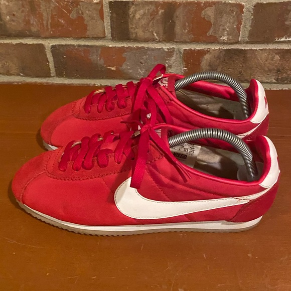 Women’s Nike Cortez - Picture 1 of 9